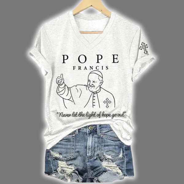 Pope Francis Never Let The Light Of Hope Go Out Shirt 2