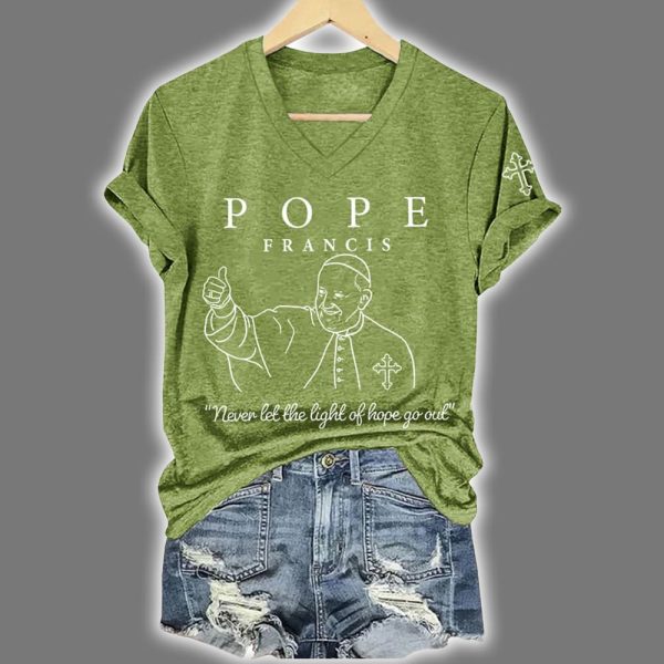 Pope Francis Never Let The Light Of Hope Go Out Shirt 4