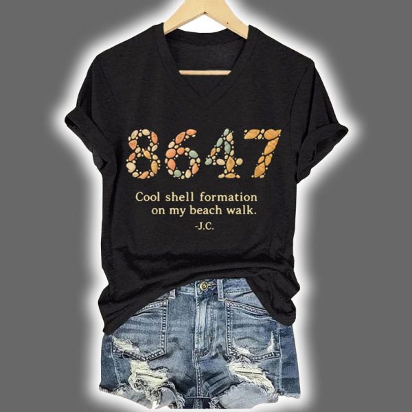 V-Neck Retro 8647 Cool Shell Formation On My Beach Walk Print Shirt